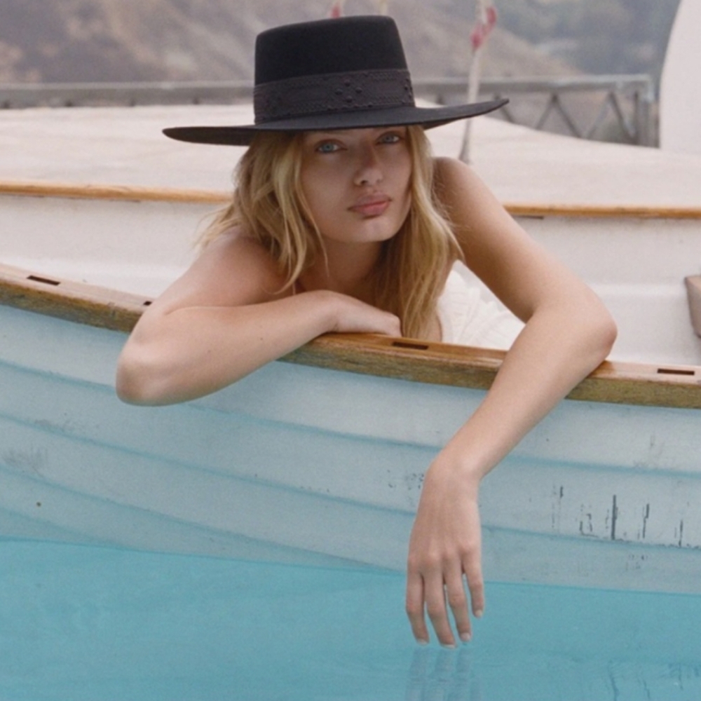 Lack of colour The sierra boater hat